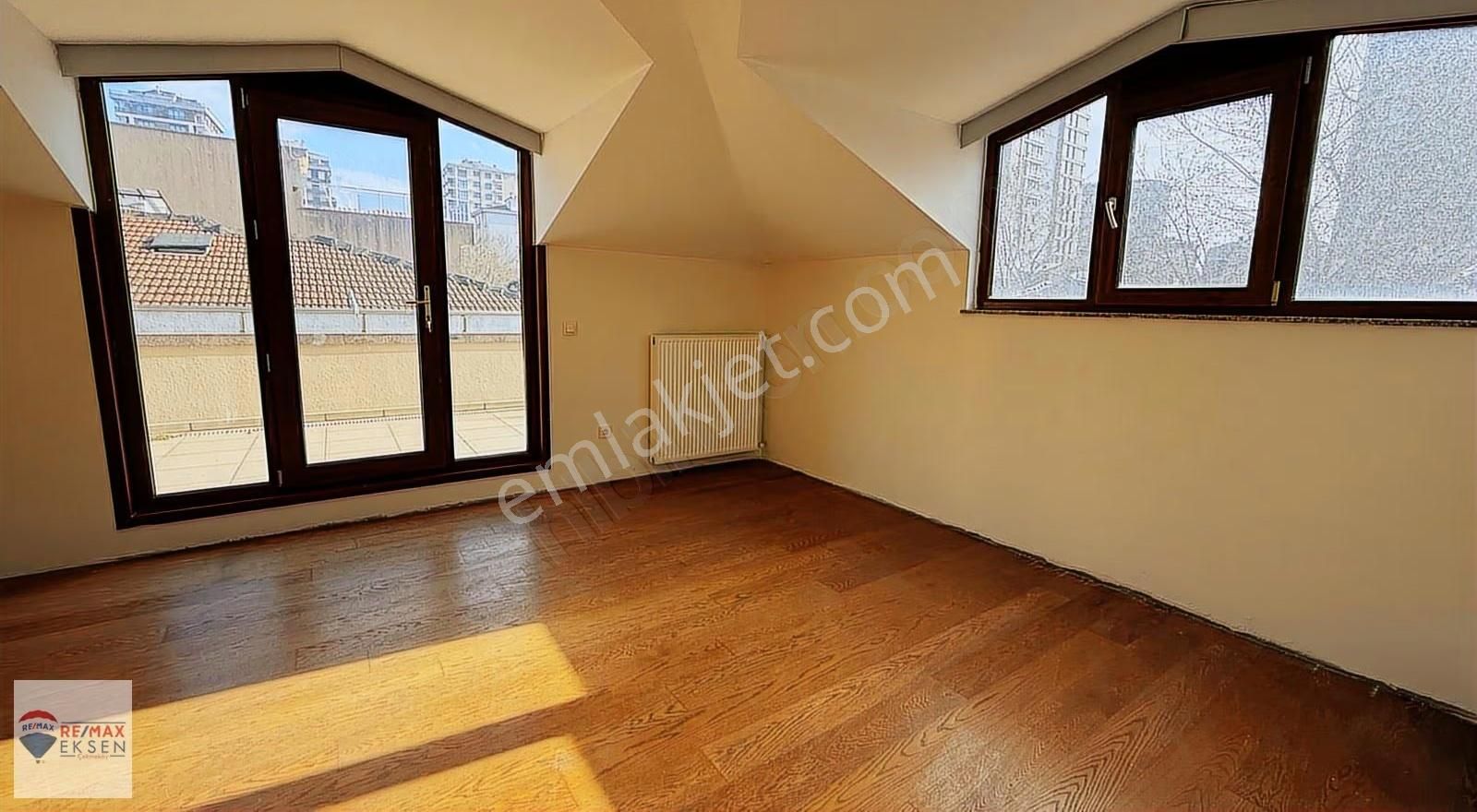 Suadiye Emin Ali Paşa Caddesinde 260 M2 3+2 Dublex Emsalsiz - Görsel 25