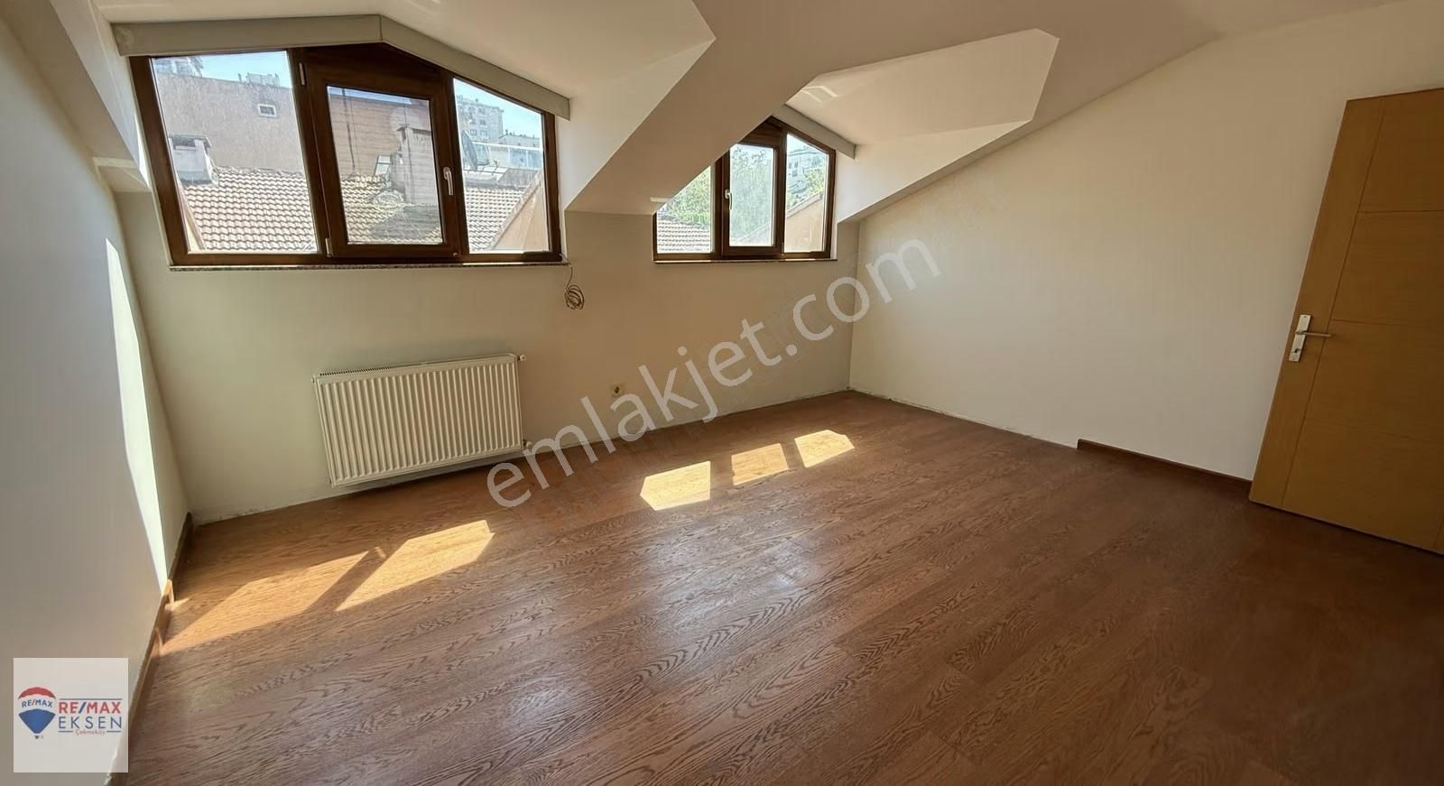 Suadiye Emin Ali Paşa Caddesinde 260 M2 3+2 Dublex Emsalsiz - Görsel 21