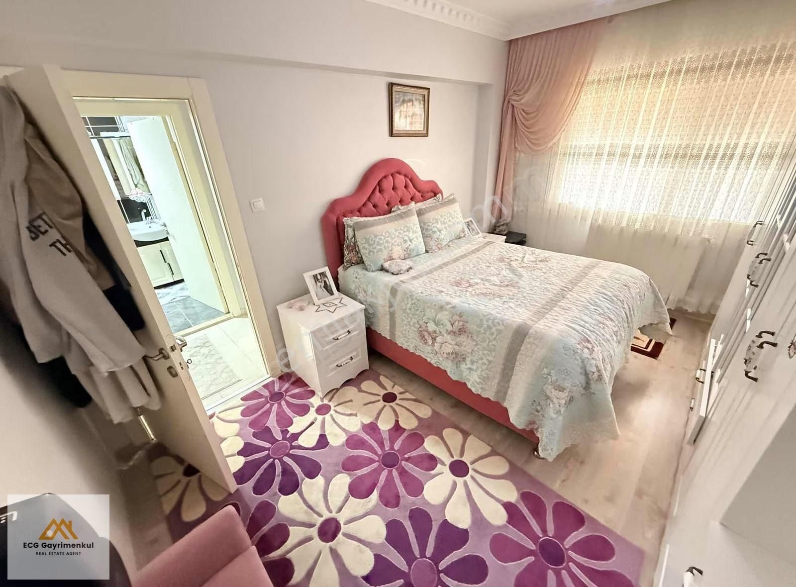 Ecg'den; Saray Fatihte Merkezi Konumda, Geniş 3+1 Fırsat Daire - Görsel 30