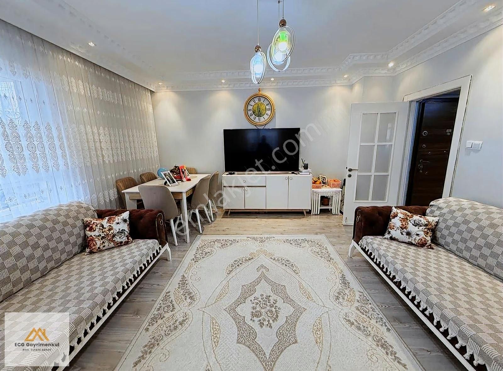 Ecg'den; Saray Fatihte Merkezi Konumda, Geniş 3+1 Fırsat Daire - Görsel 14