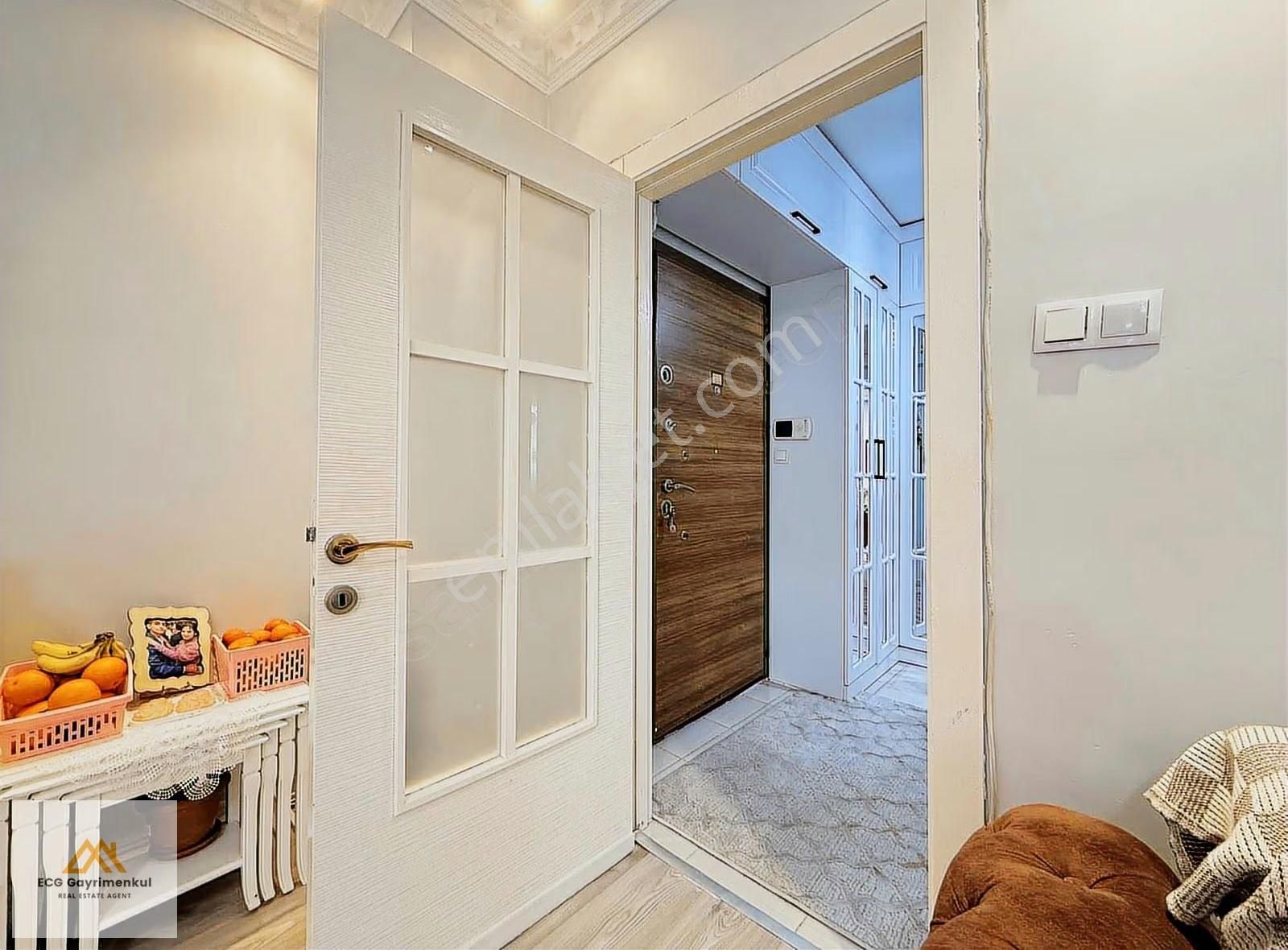Ecg'den; Saray Fatihte Merkezi Konumda, Geniş 3+1 Fırsat Daire - Görsel 19