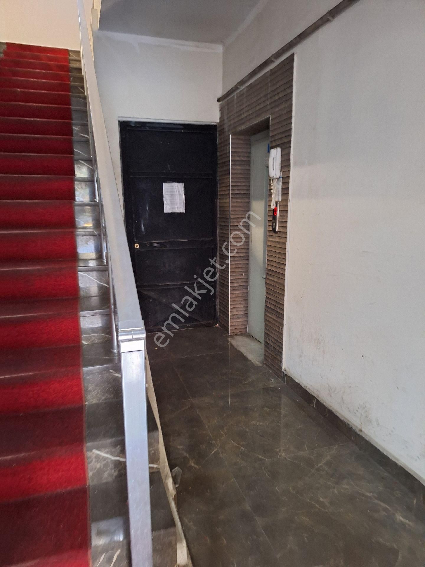 Kiralık 2+1 Daire - Ayrı Mutfak - 25 Mtlik Yol Üstü - Görsel 8