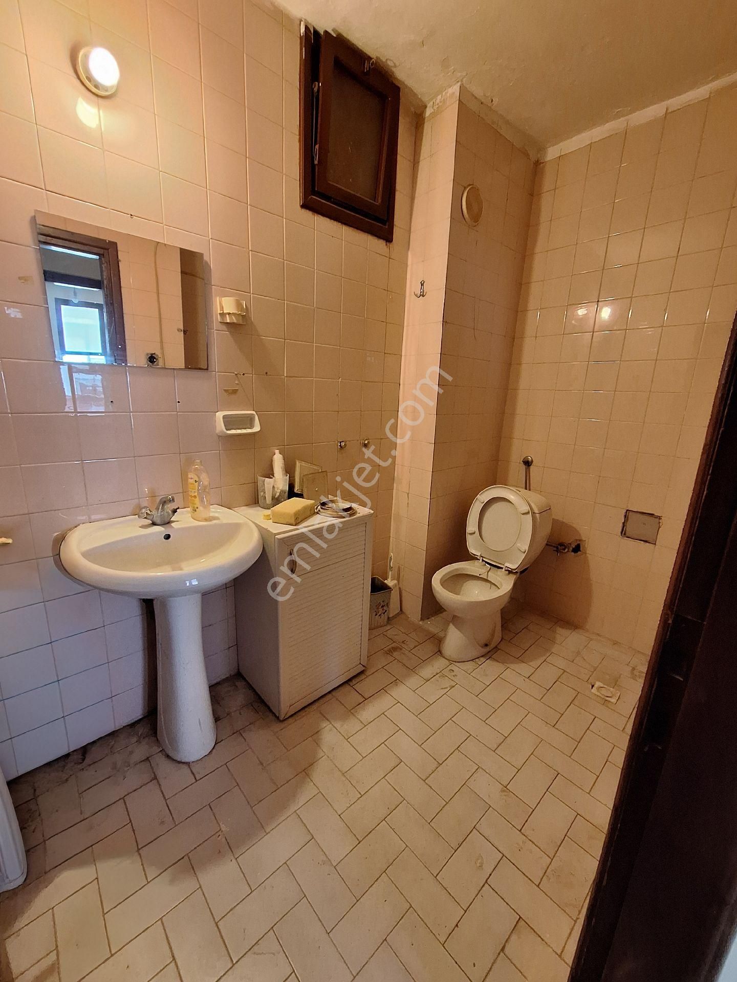 Kiralık 2+1 Daire - Ayrı Mutfak - 25 Mtlik Yol Üstü - Görsel 6