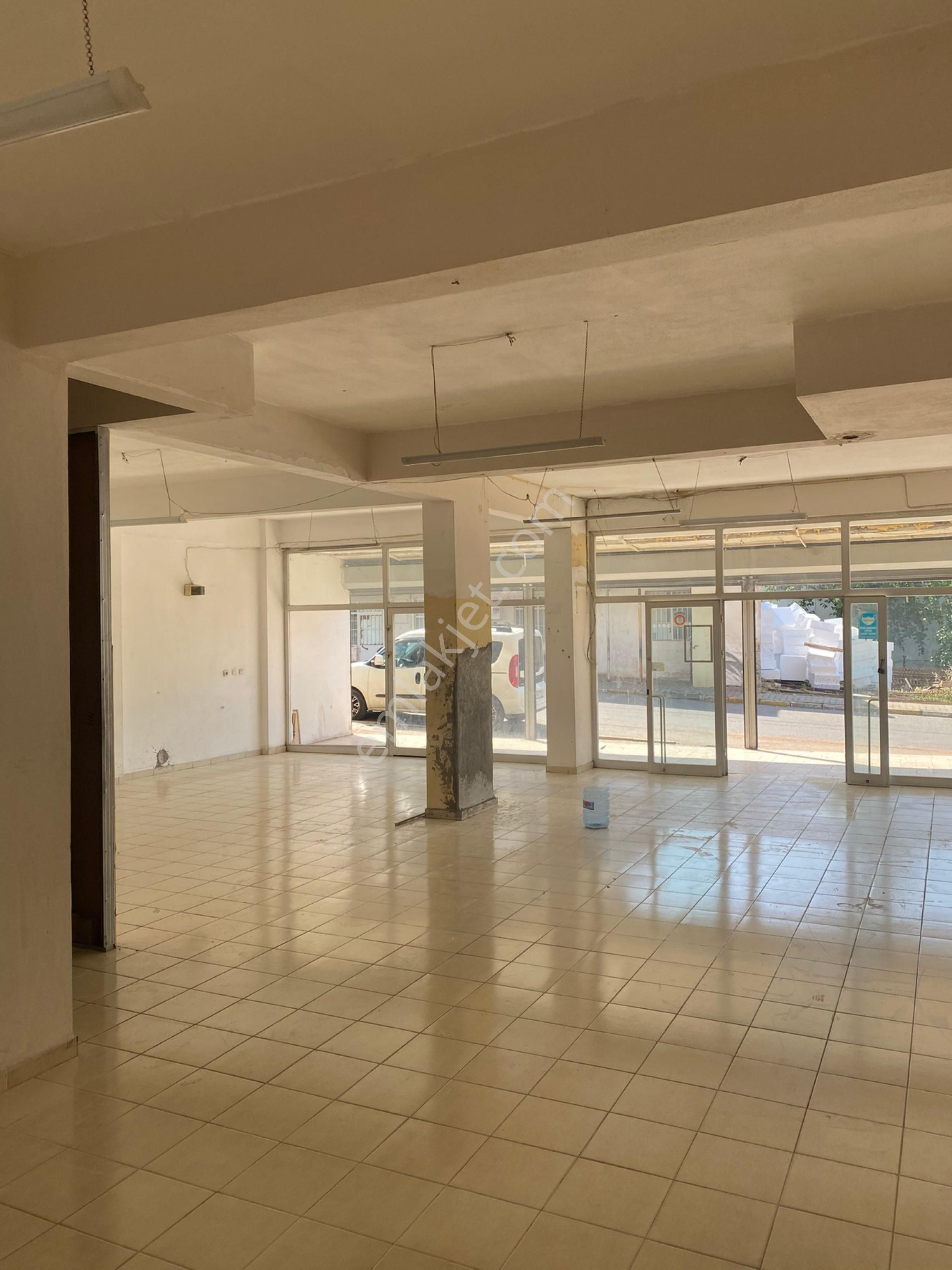 İstanbul Sultanbeyli Ahmet Yesevi Mahhlesi Çamlık Caddesi Üzeri Kiralık Market - Görsel 2