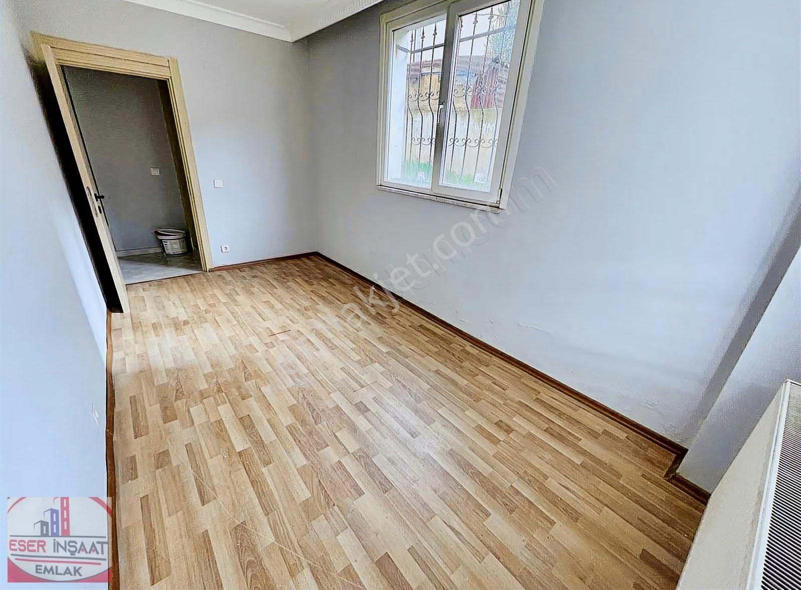 Eser Yapıdan Satılık2+1 100m2 Meydan Konumlu Yüksek Bahçe Katı - Görsel 10