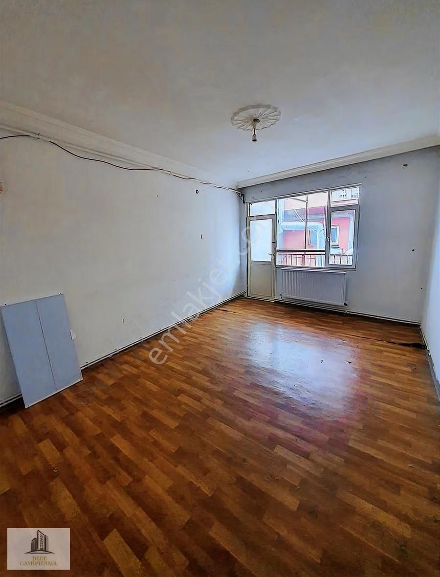 Cadde Üzeri Satılık 3 Katlı 2 Daire 2 Dükkan - Görsel 14