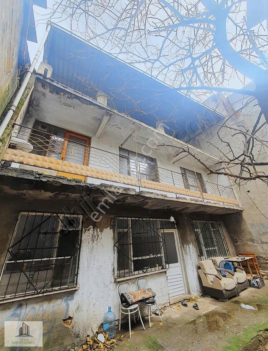 Cadde Üzeri Satılık 3 Katlı 2 Daire 2 Dükkan - Görsel 9