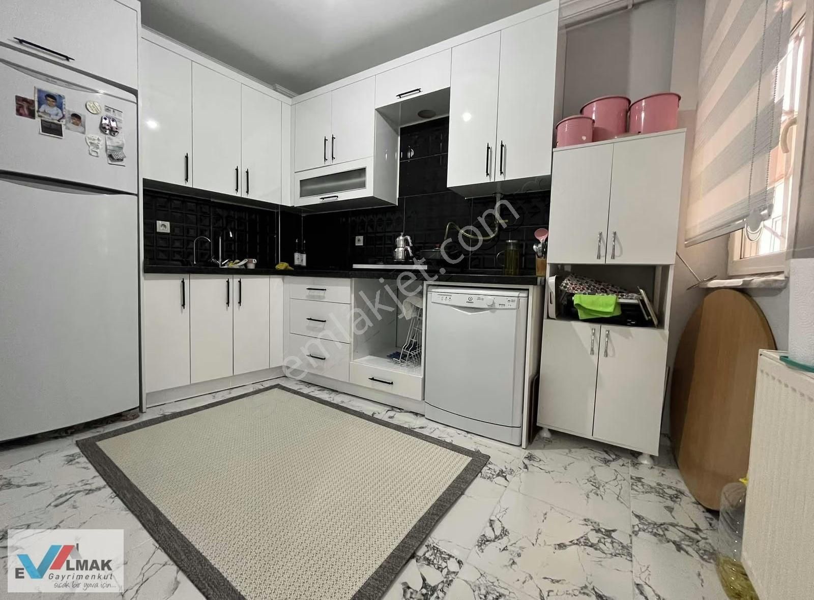 Evalmak'tan Söğütlüçeşme Mah.de Yüksek Hisseli 3+1 Arakat - Görsel 4