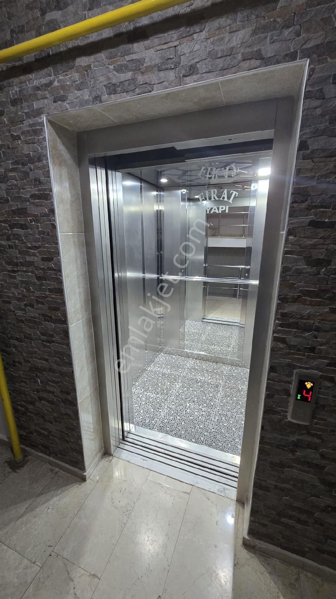 Toroslar Yalınayakta 3+1 Site İçerisinde Asansörlü Kiralık Daire - Görsel 21