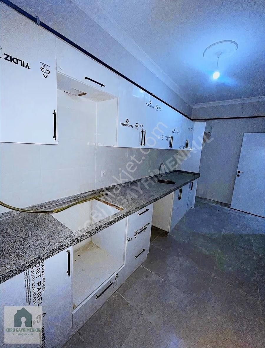 Koru Emlaktan Kiralık 3+1lüx Merkezi Daire - Görsel 7