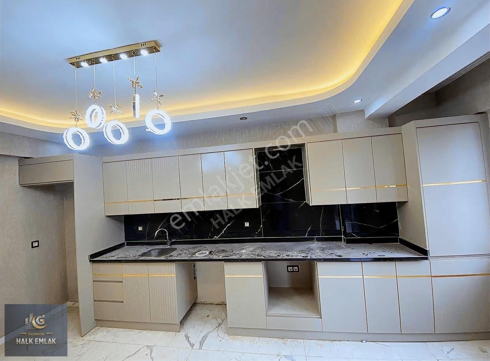 Gazikent'te Harika Lokasyonda Lüks 3+1 Daire: Yatırım Fırsatı! - Görsel 9