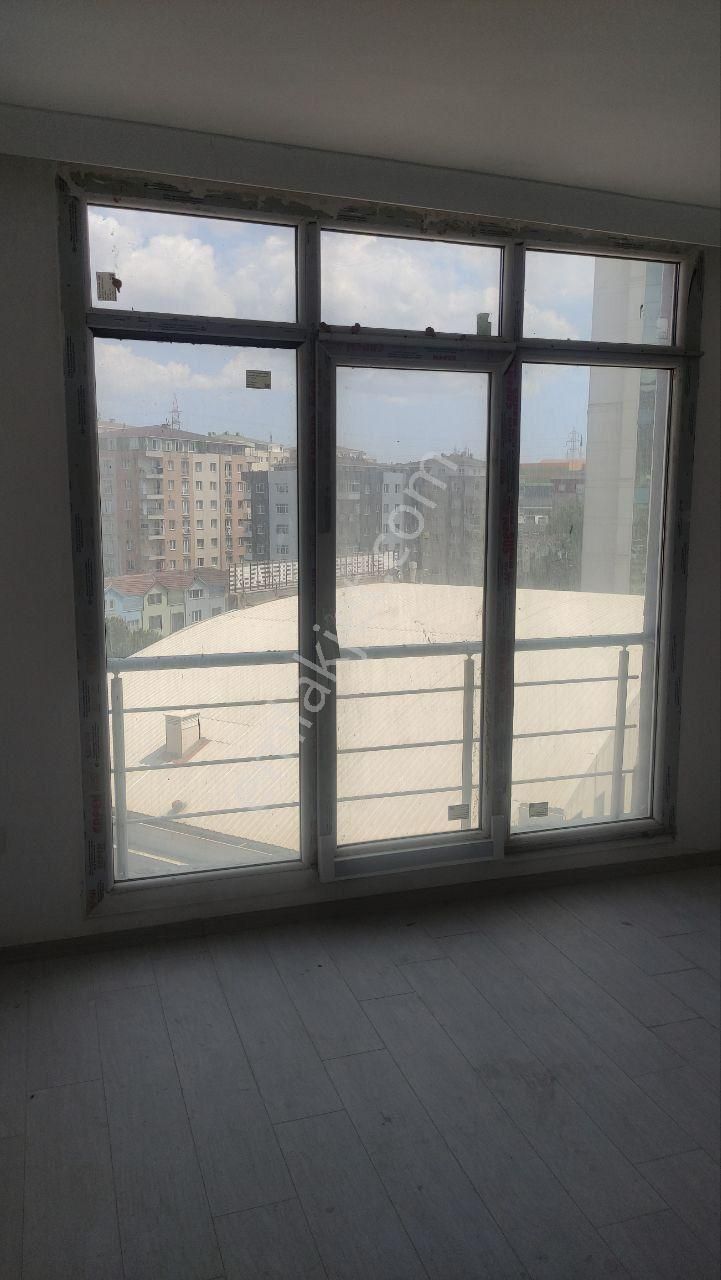 Esenyurt Hayatpark 4 Sitesi Kiralık 2+1 Daire - Görsel 5