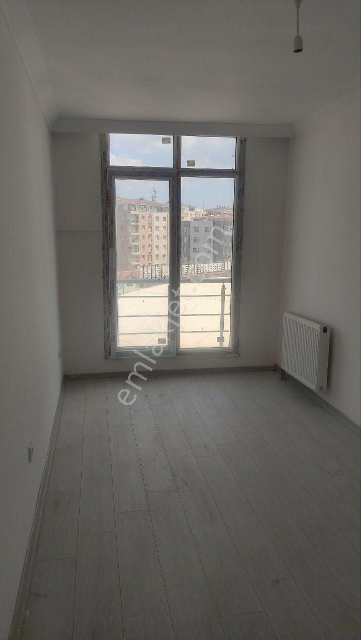 Esenyurt Hayatpark 4 Sitesi Kiralık 2+1 Daire - Görsel 16