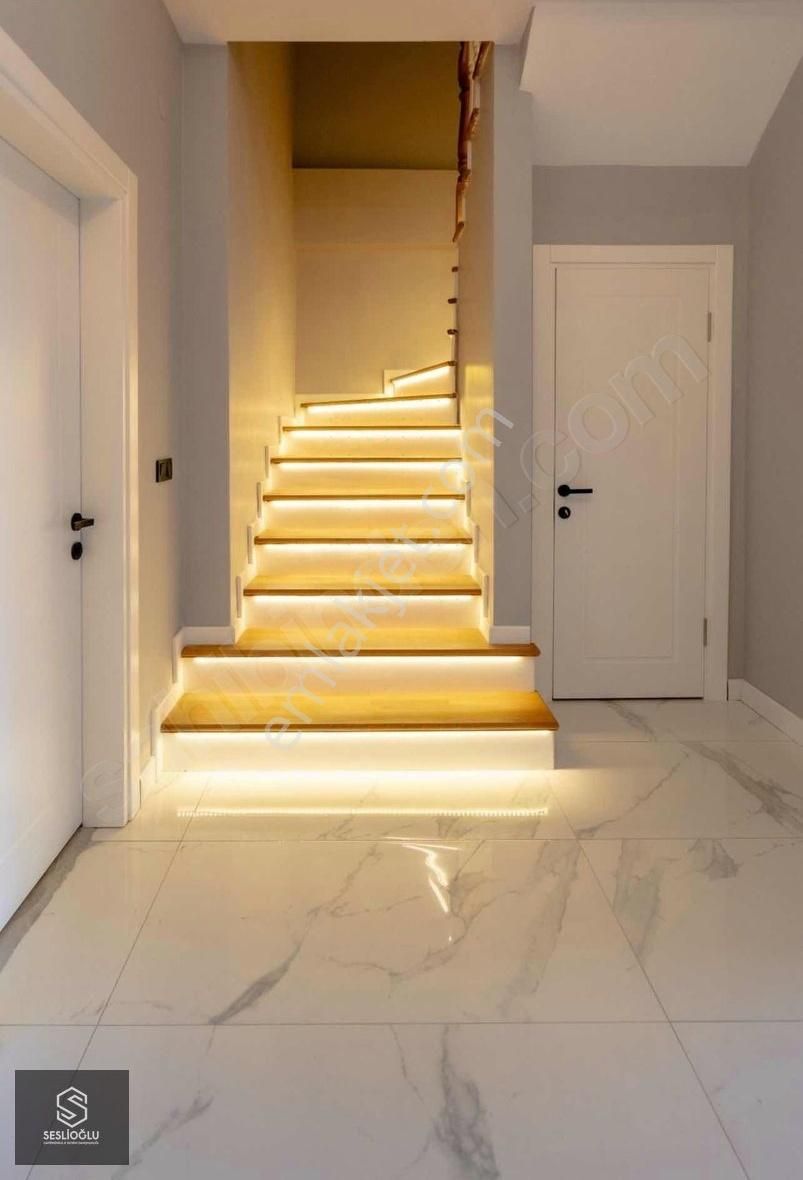 Sapanca'da Göl Manzaralı Satılık Müstakil Villa - Görsel 17