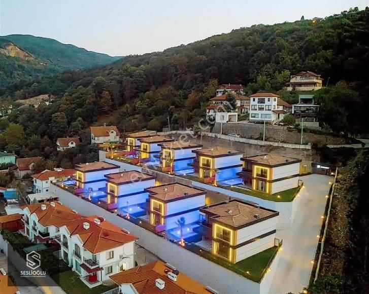 Sapanca'da Göl Manzaralı Satılık Müstakil Villa - Görsel 16