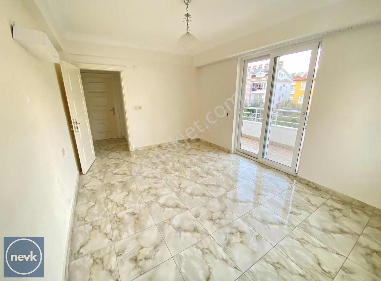 Nevk İnvest'ten Erasta Avm Yanı Ara Kat Katta Tek Kiralık Daire - Görsel 16