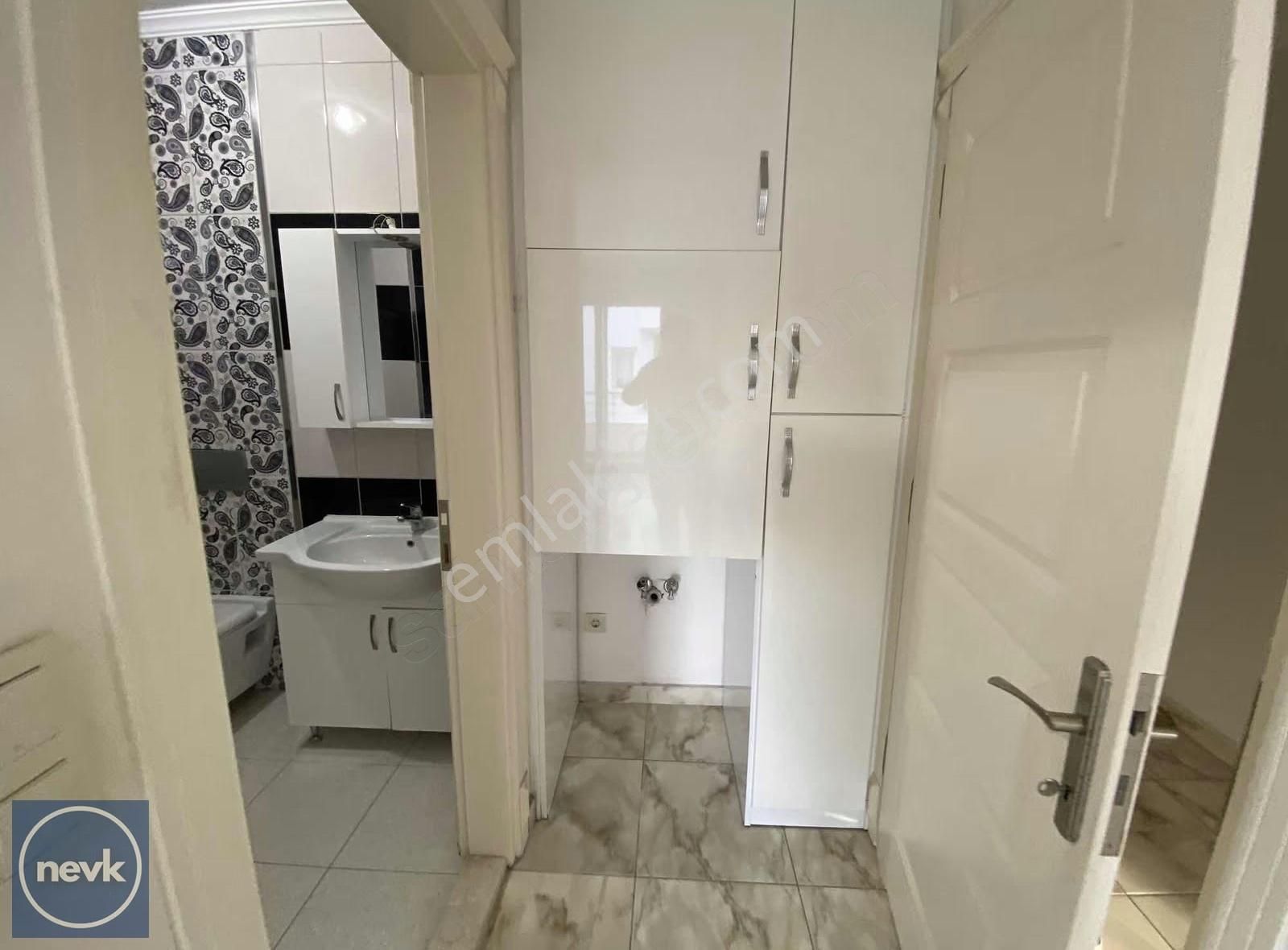 Nevk İnvest'ten Erasta Avm Yanı Ara Kat Katta Tek Kiralık Daire - Görsel 29