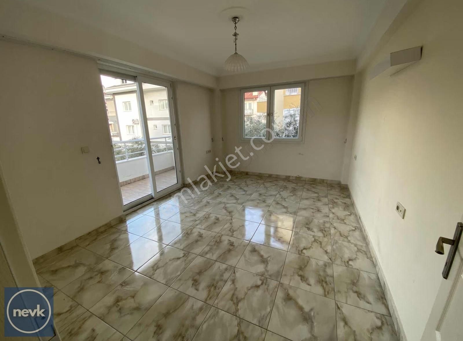 Nevk İnvest'ten Erasta Avm Yanı Ara Kat Katta Tek Kiralık Daire - Görsel 5