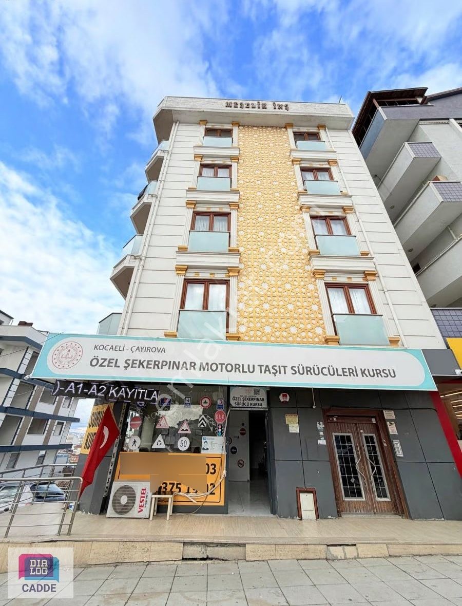 Özgürlük Mah.istiklal Caddesi Üzerinde Satılık 3+2 Dublex