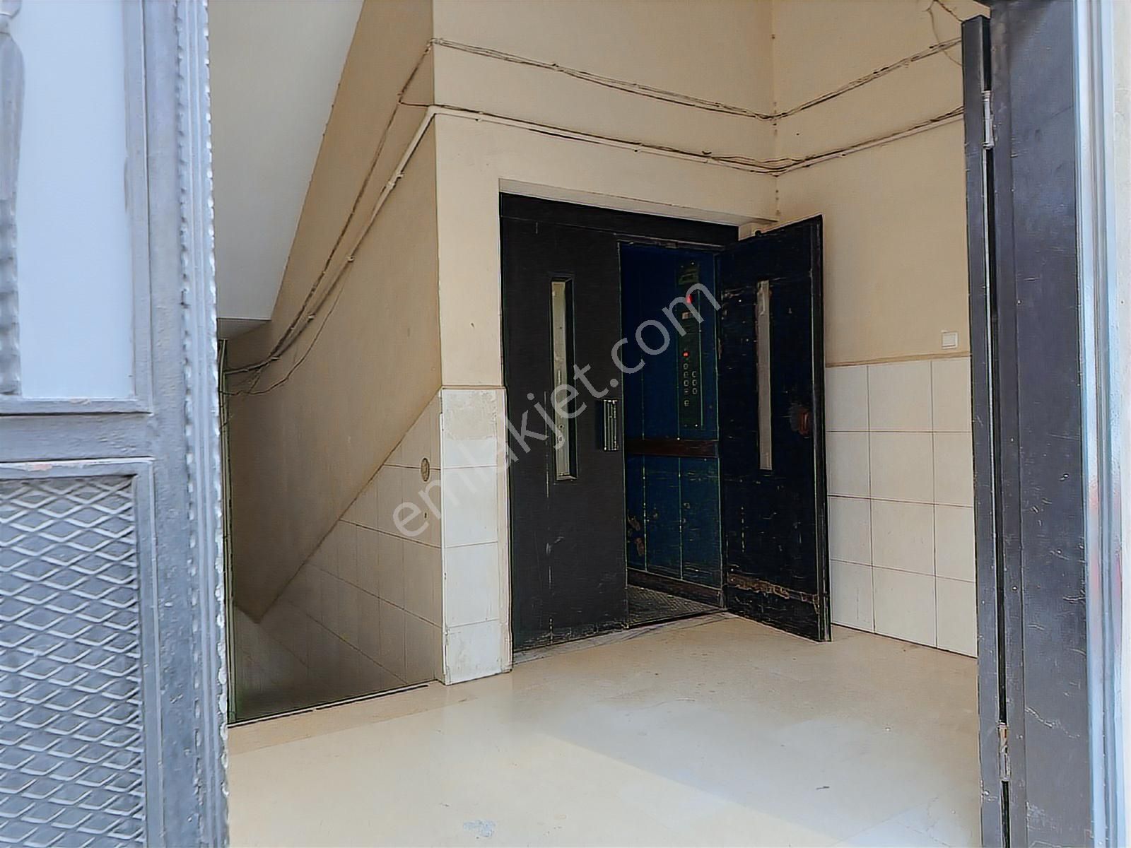 Torunlar'dan İşhanı 2.kt Kiralık 500m2 İşyeri Depo İmalat Atölye - Görsel 5