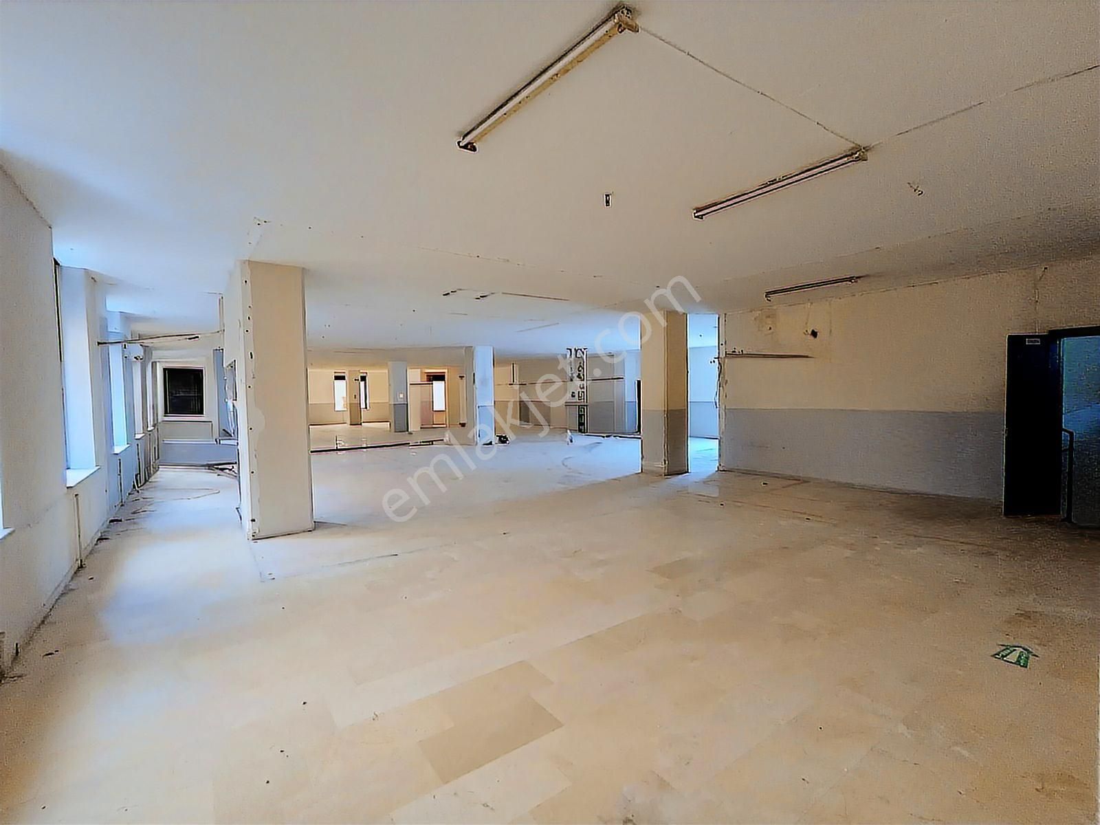 Torunlar'dan İşhanı 2.kt Kiralık 500m2 İşyeri Depo İmalat Atölye - Görsel 15