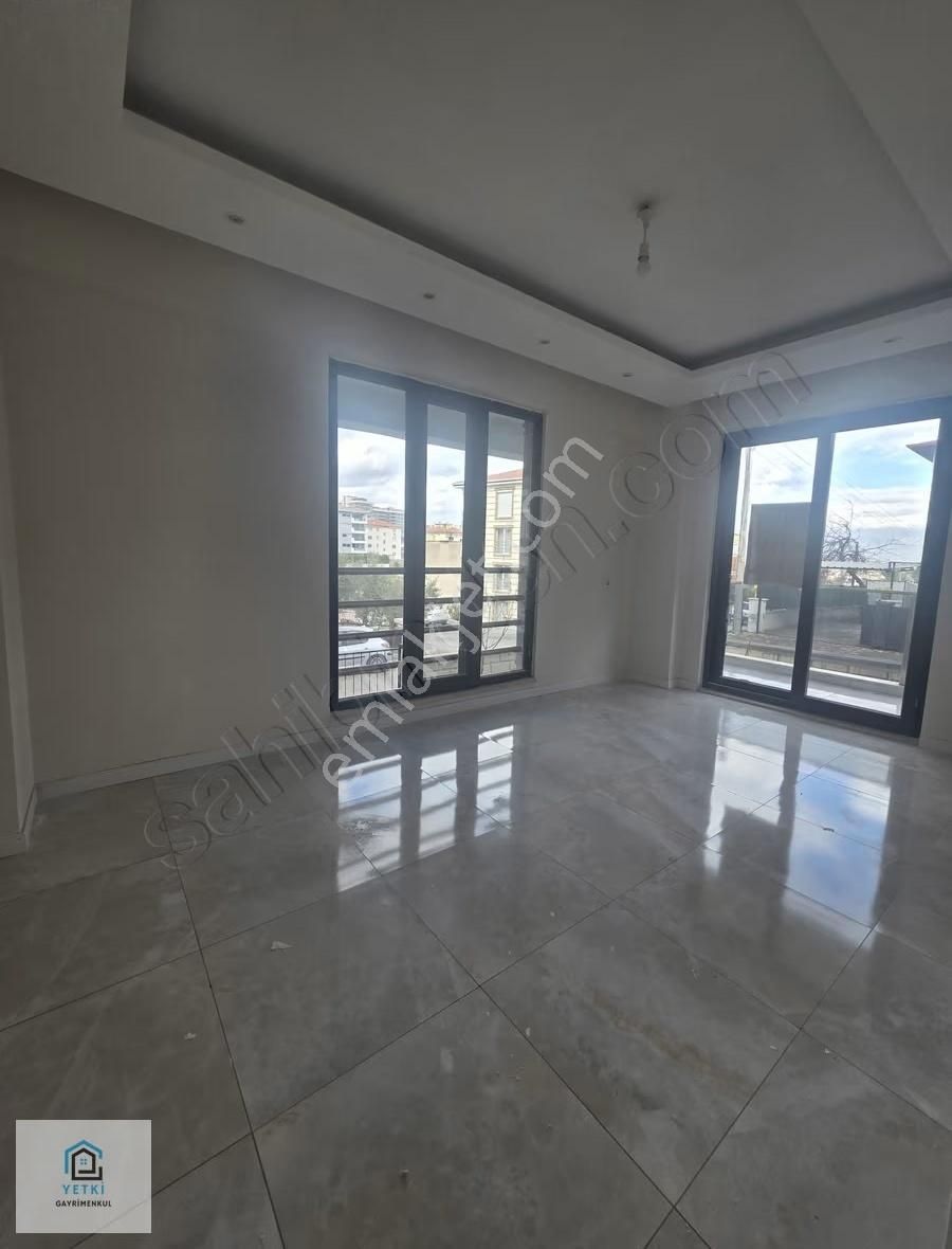 Albayrak Meydanı Mevkinde Eşyasız Kiralık 3+1 Daire Fırsatı - Görsel 2