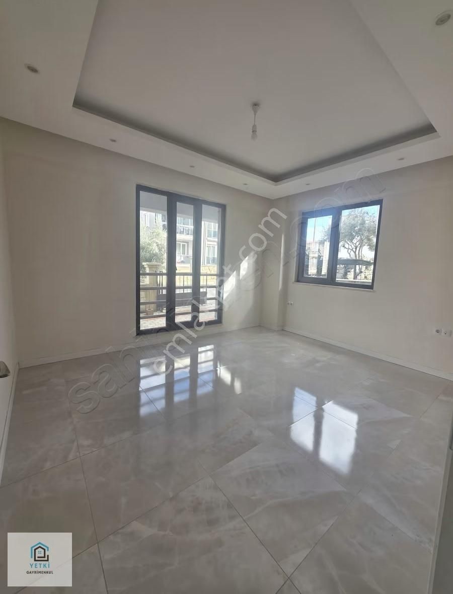 Albayrak Meydanı Mevkinde Eşyasız Kiralık 3+1 Daire Fırsatı