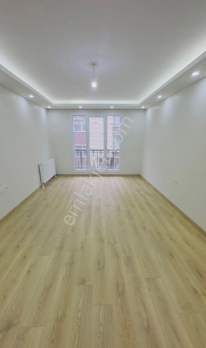 Saadetdere "mahallesinde Satılık 2+1 Daire