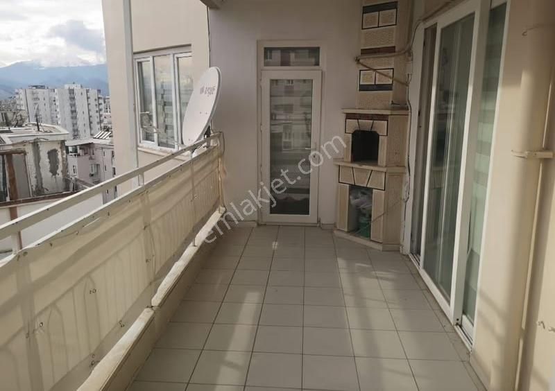 Satılık Meydan Kavağında Süper Konumda Perge Caddesınde Daire - Görsel 2