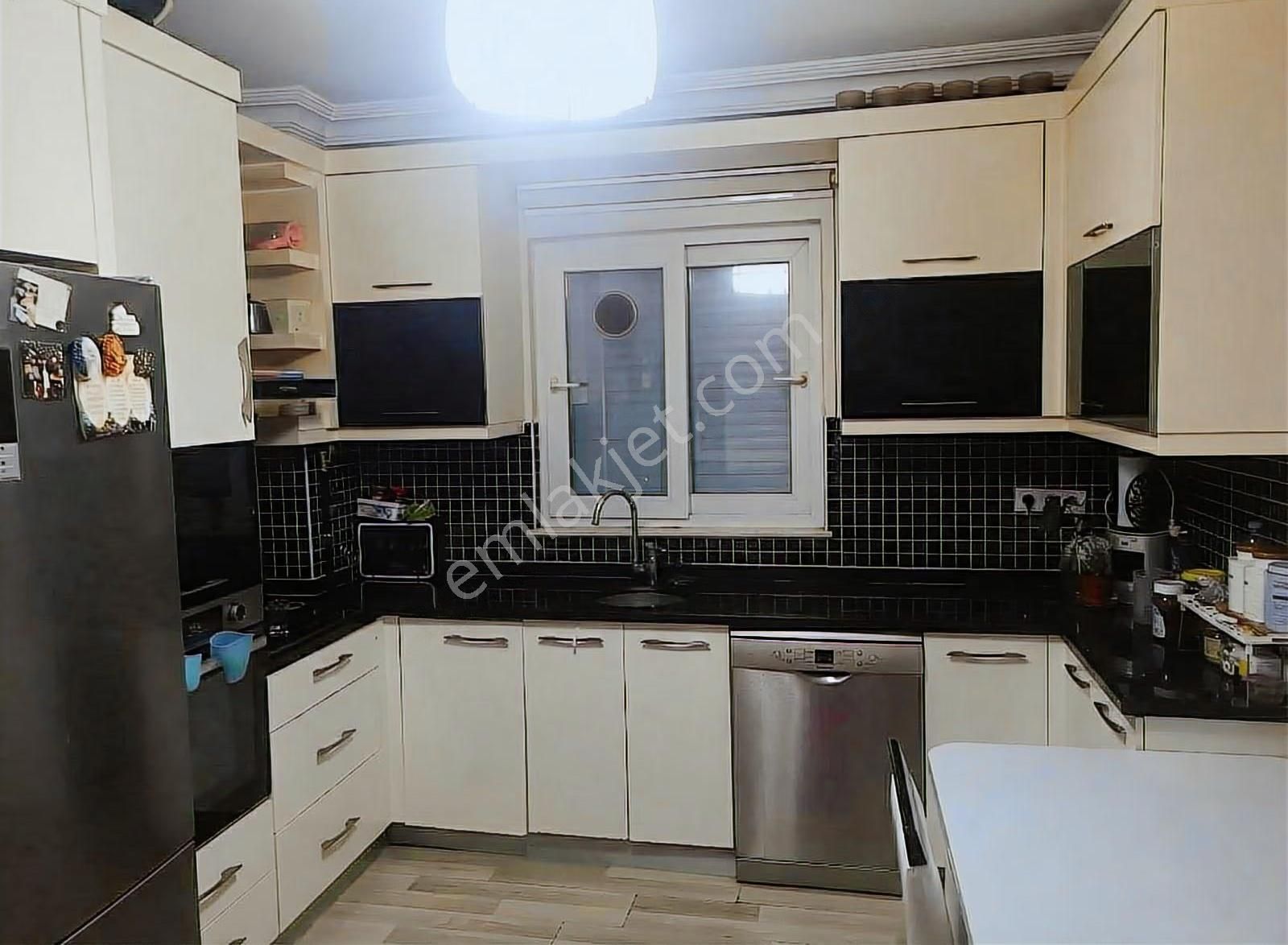 Satılık Meydan Kavağında Süper Konumda Perge Caddesınde Daire - Görsel 21