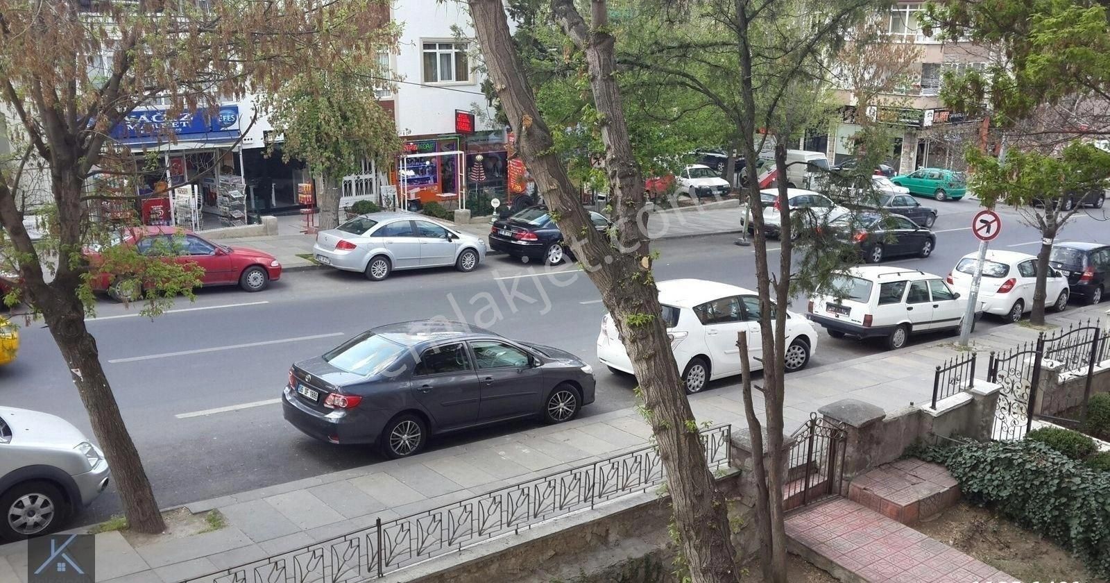 Satılık, G.o.p., Reşit Galip Cad.'de, 2+1, Ön, 2. Katta, Güney-batı Cephe, Merkezi - Görsel 16