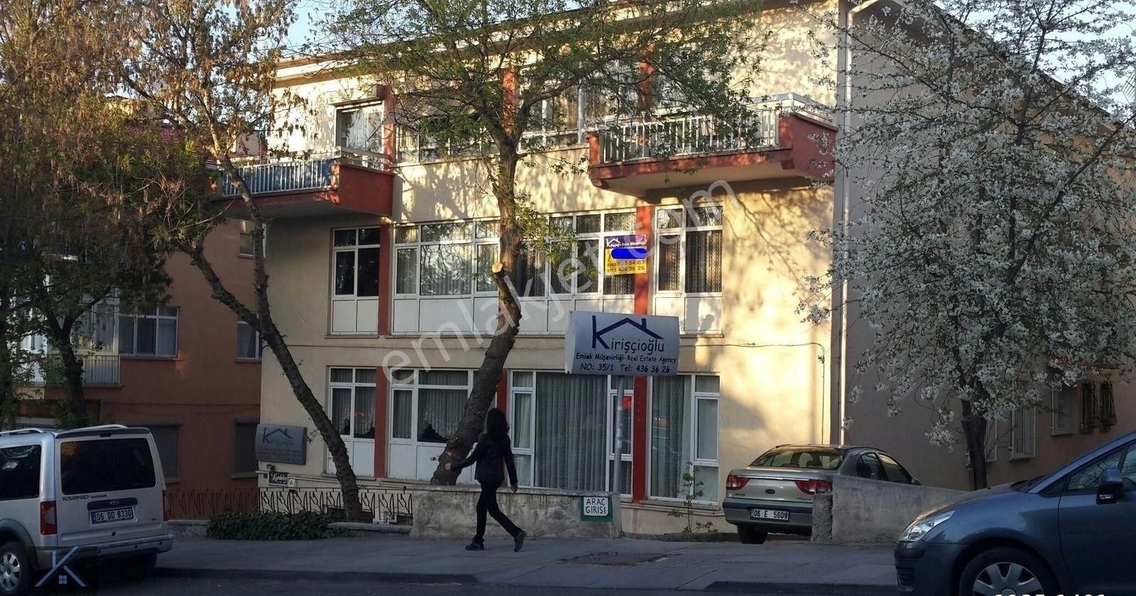 Satılık, G.o.p., Reşit Galip Cad.'de, 2+1, Ön, 2. Katta, Güney-batı Cephe, Merkezi - Görsel 15