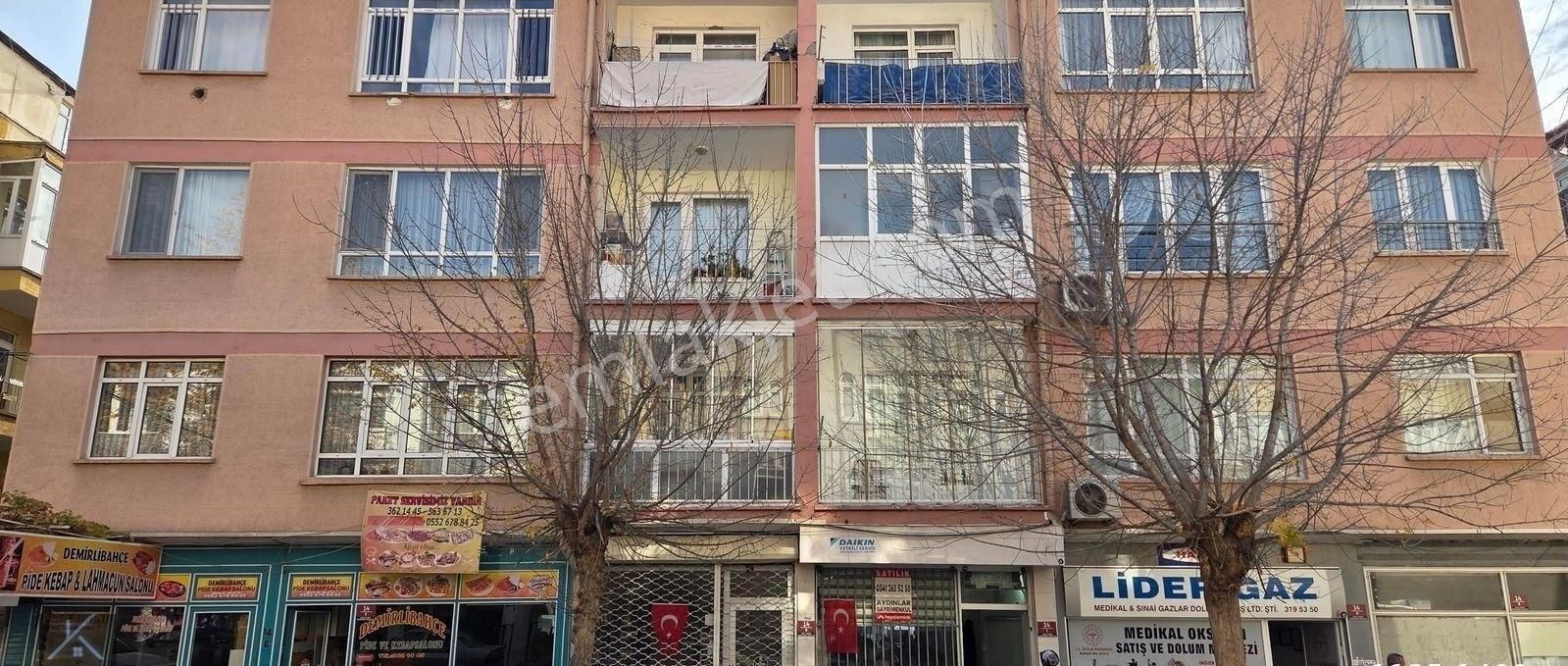 Satılık, 3+1, Katta, Tıp Fak. Yakını, Demirlibahçe Ağaçlı Caddesinde, Kombili - Görsel 20