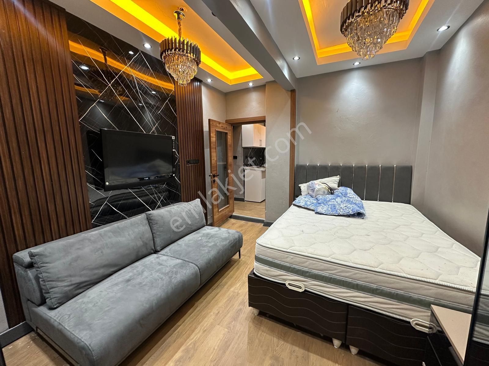 Satılık Lux Yapım 1+1