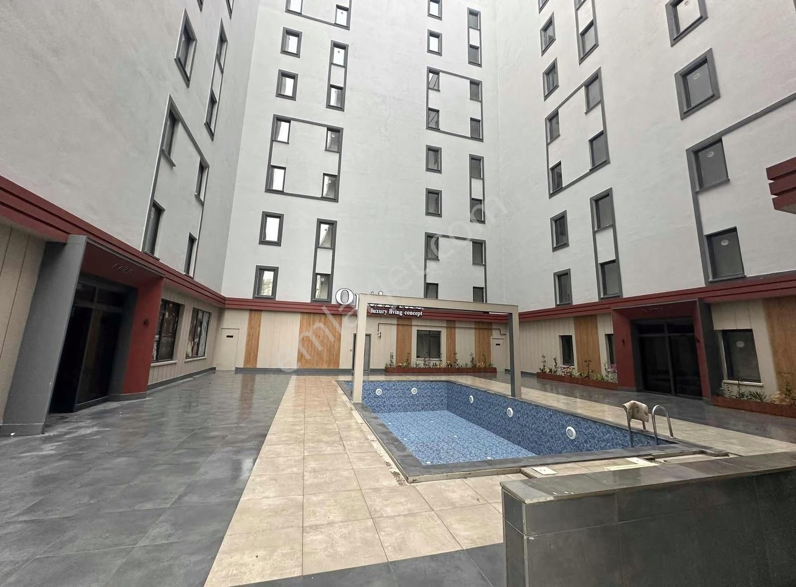 Kiralık Full Eşyalı Ara Kat Daire Havuzlu - Görsel 13
