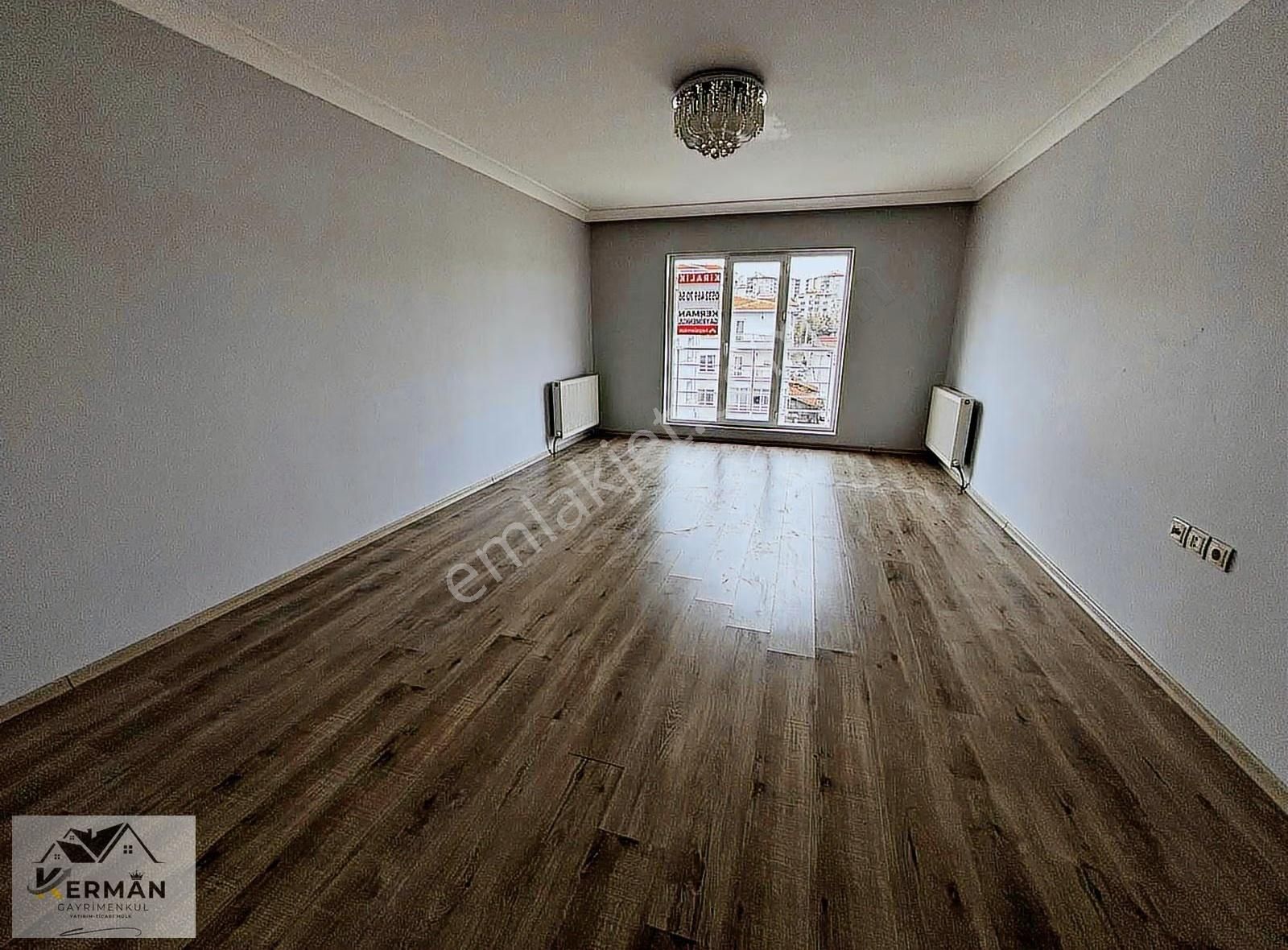 Yenikent'te Merkezi Konumda Kiralık 3+1 Geniş Daire - Görsel 33