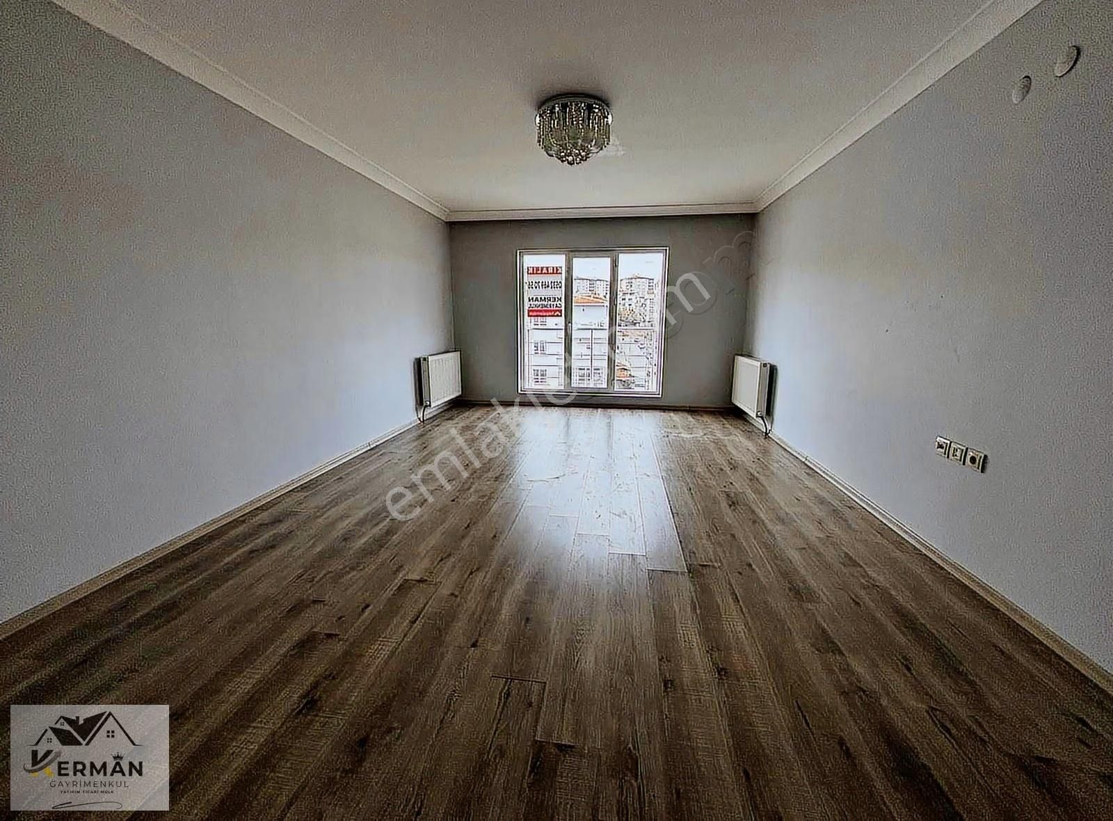 Yenikent'te Merkezi Konumda Kiralık 3+1 Geniş Daire - Görsel 19