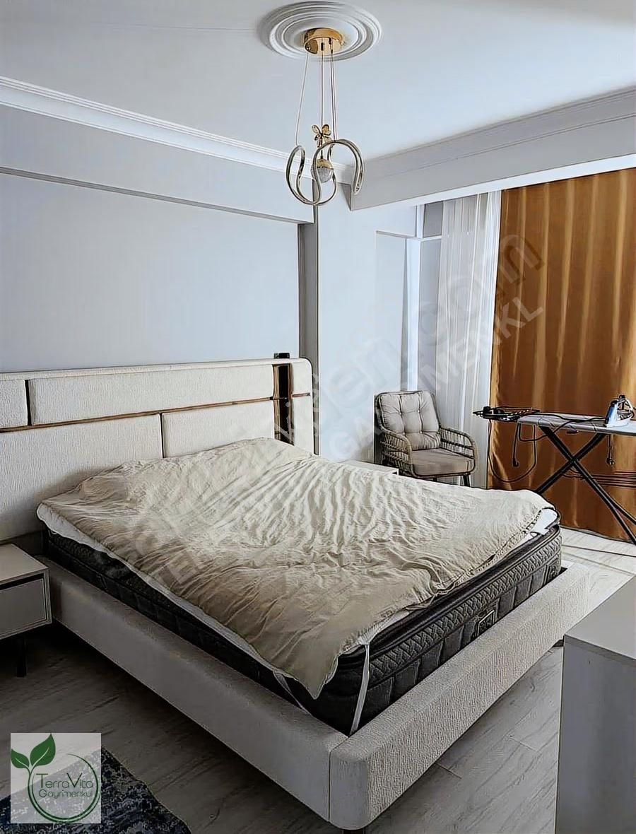 Halkalı Merkezde Önü Açık 2+1 Geniş Balkonlu Ferah Satılık Daire - Görsel 9