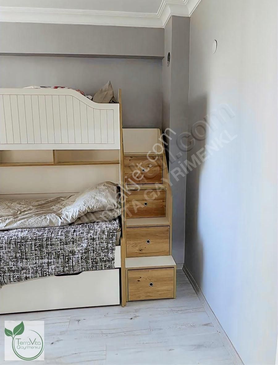 Halkalı Merkezde Önü Açık 2+1 Geniş Balkonlu Ferah Satılık Daire - Görsel 3