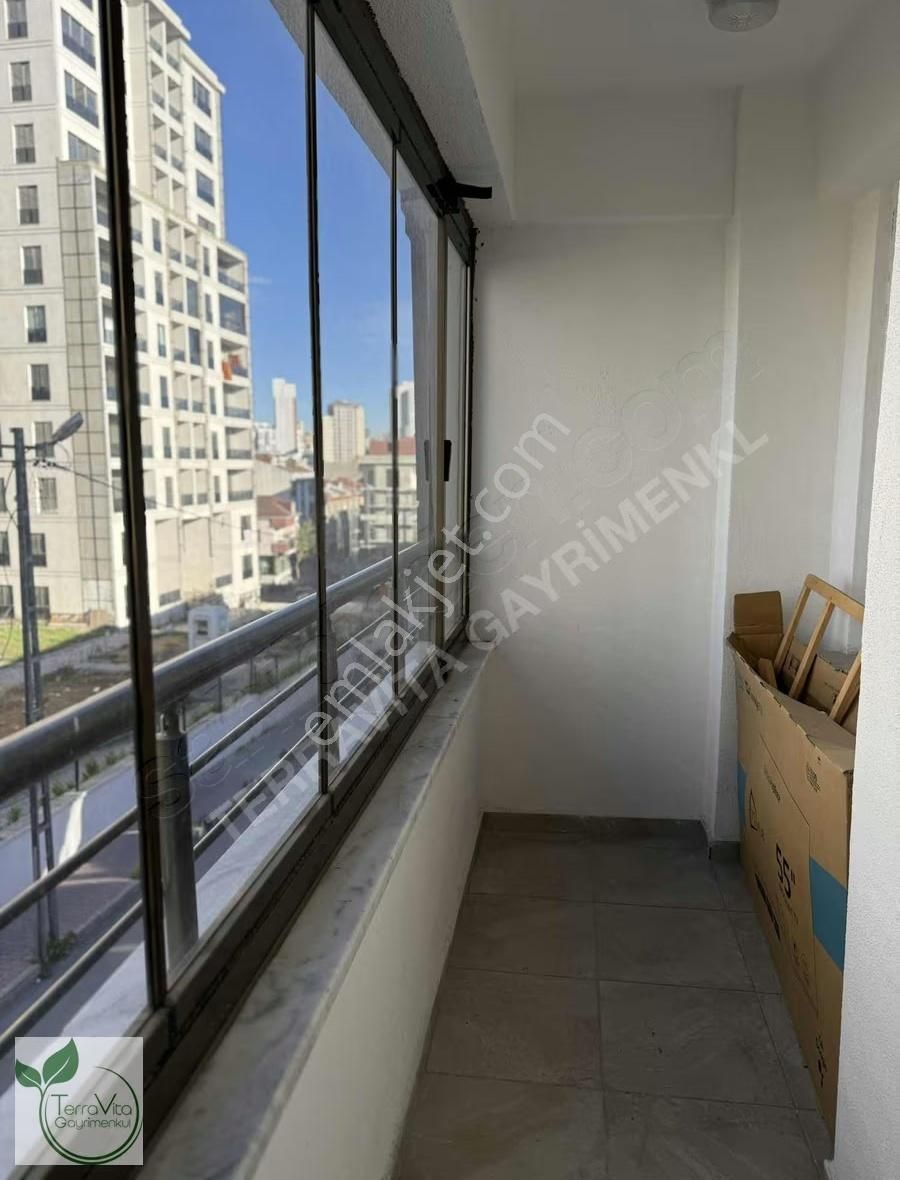 Halkalı Merkezde Önü Açık 2+1 Geniş Balkonlu Ferah Satılık Daire - Görsel 11