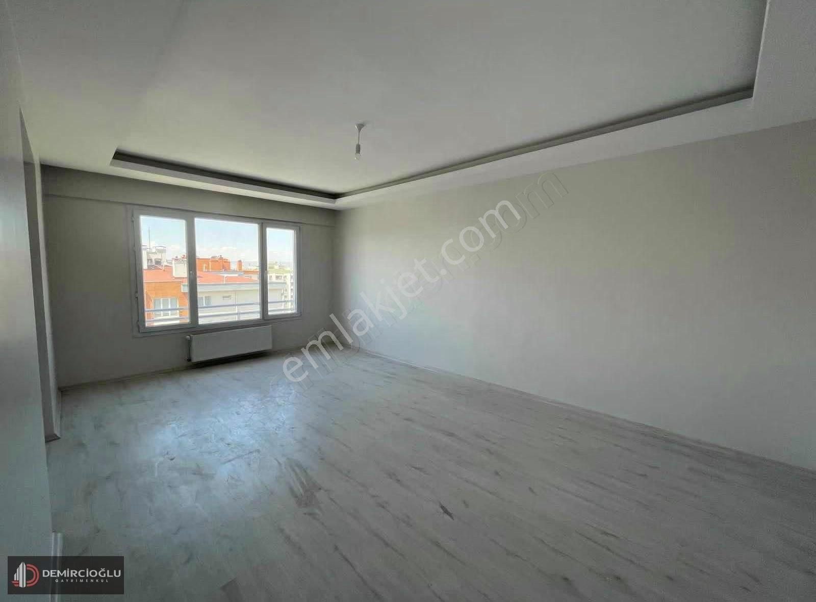 Papatya Caddesi/3+1/175m2/meskenli/fırsat Dairesi - Görsel 13