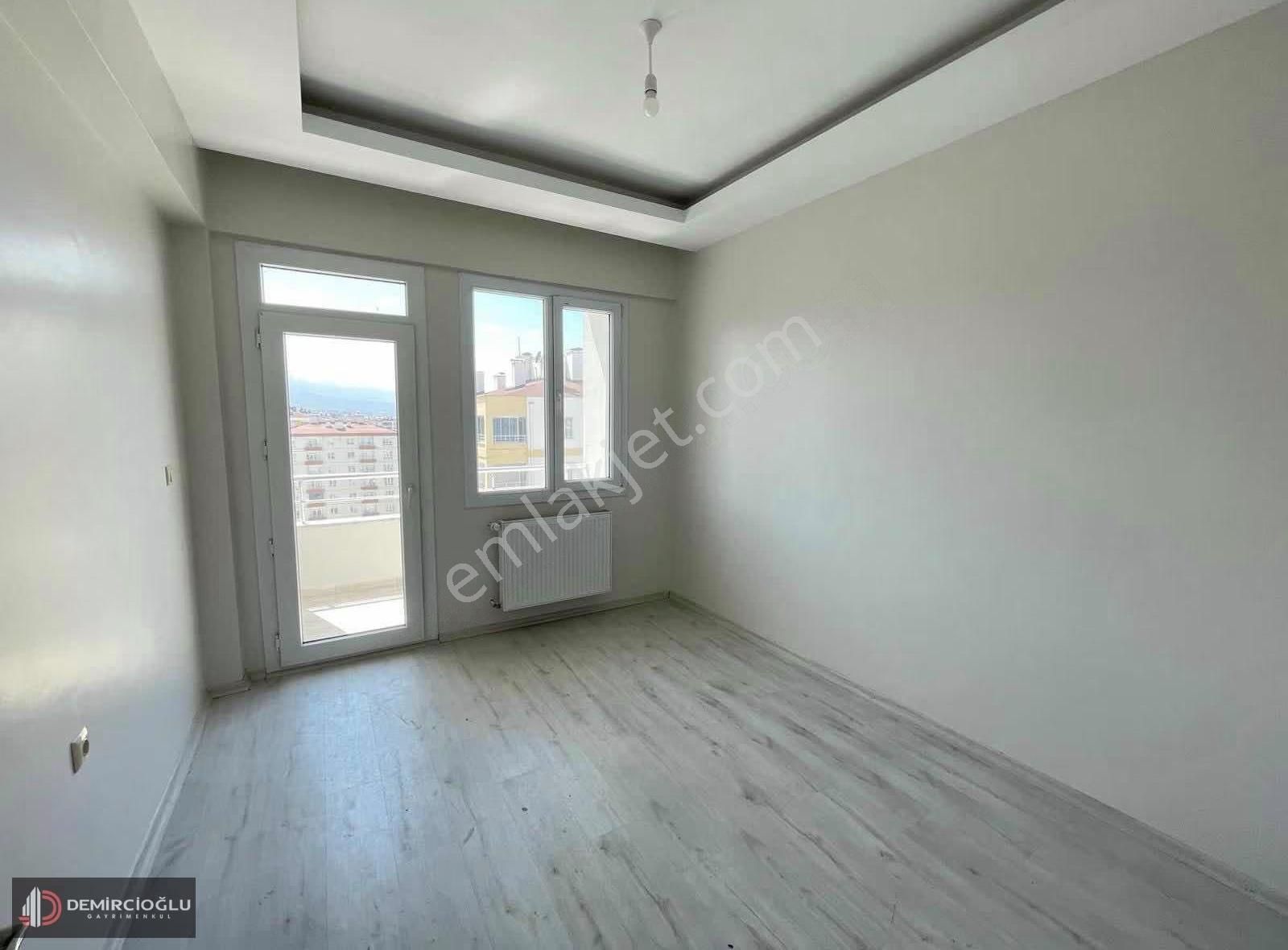 Papatya Caddesi/3+1/175m2/meskenli/fırsat Dairesi - Görsel 7