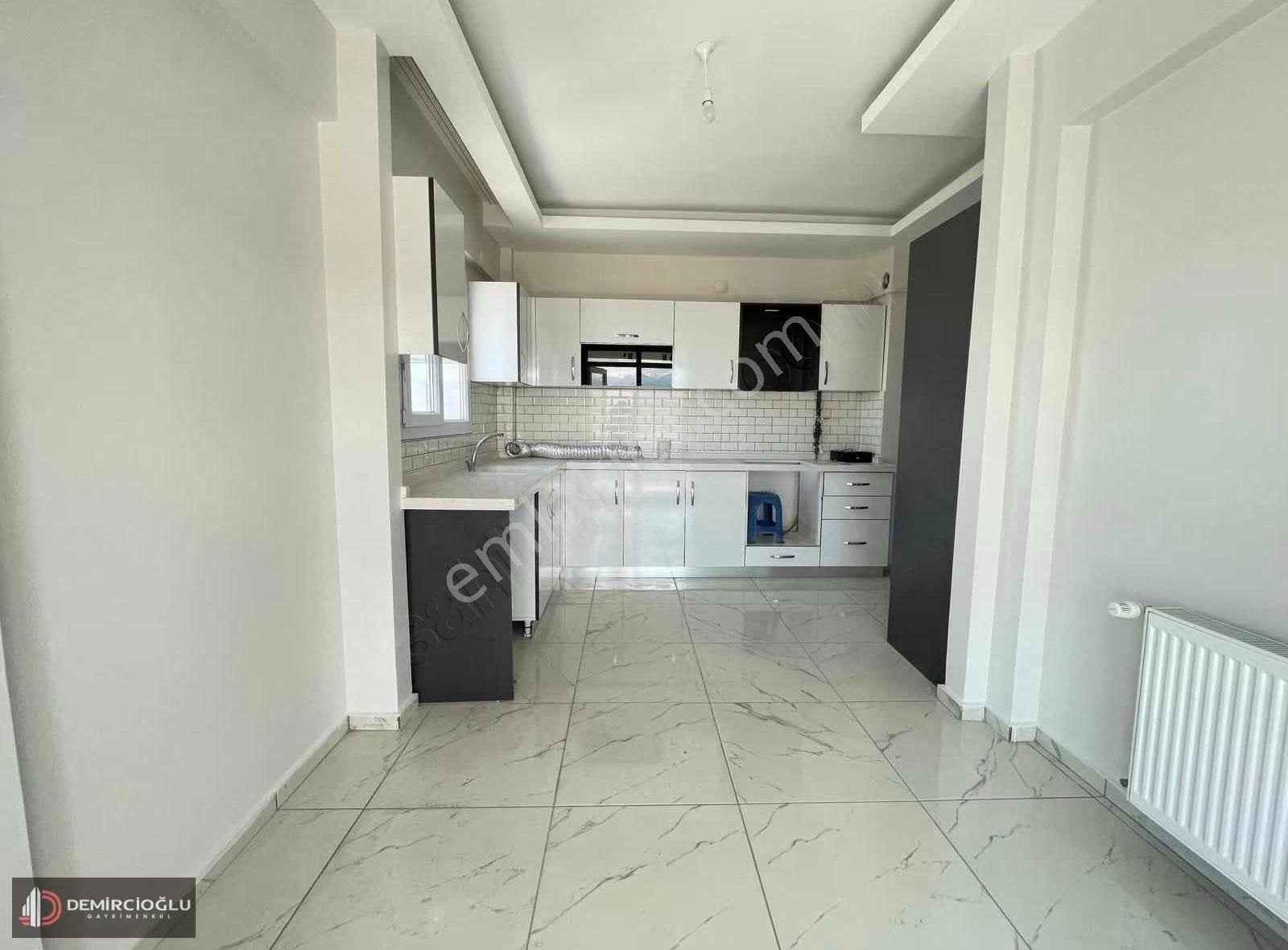 Papatya Caddesi/3+1/175m2/meskenli/fırsat Dairesi - Görsel 6