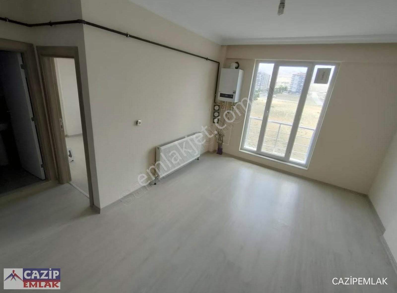 Cazip'ten Hast. Yolu Üzeri Ara Kat Güney Kombili 1+1 Daire - Görsel 4