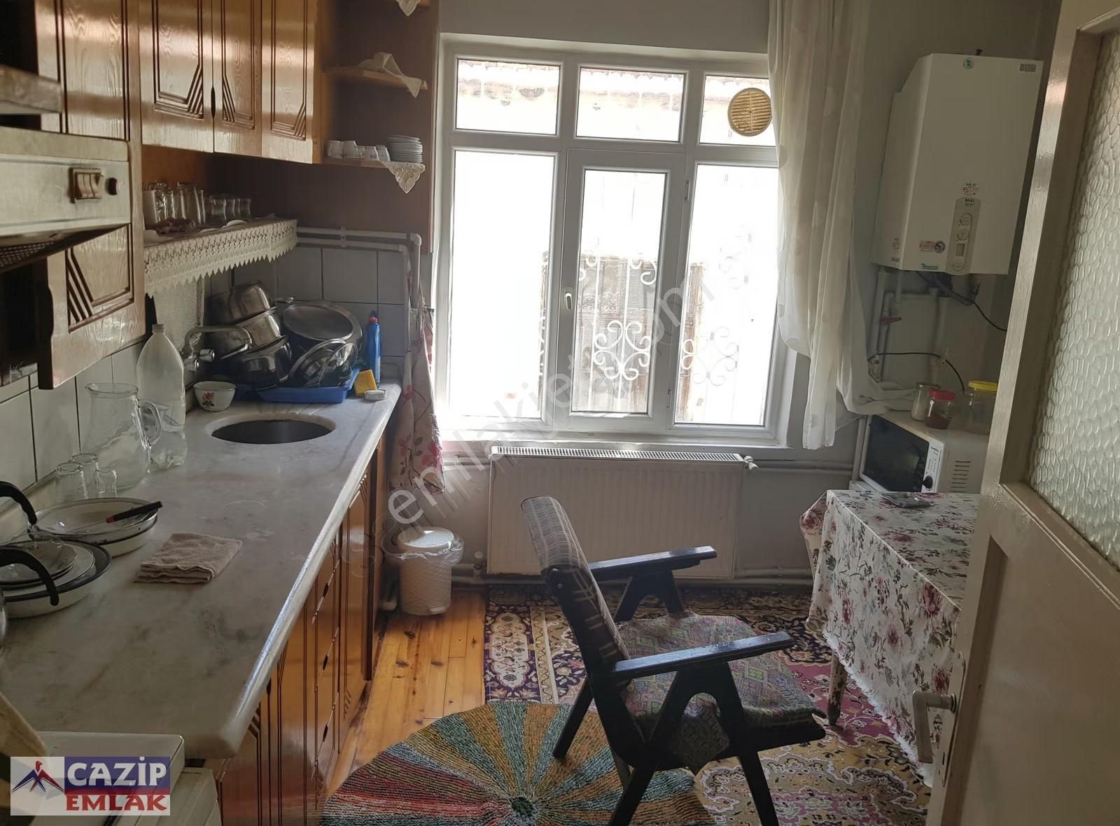 Cazip'ten Adese Avm Yanı Eşyalı Kiralık Kombili 2+1 Müstakil Ev - Görsel 2