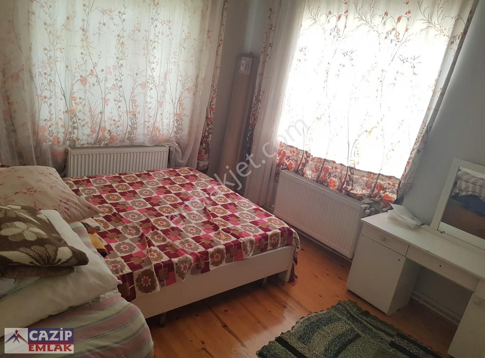 Cazip'ten Adese Avm Yanı Eşyalı Kiralık Kombili 2+1 Müstakil Ev - Görsel 3