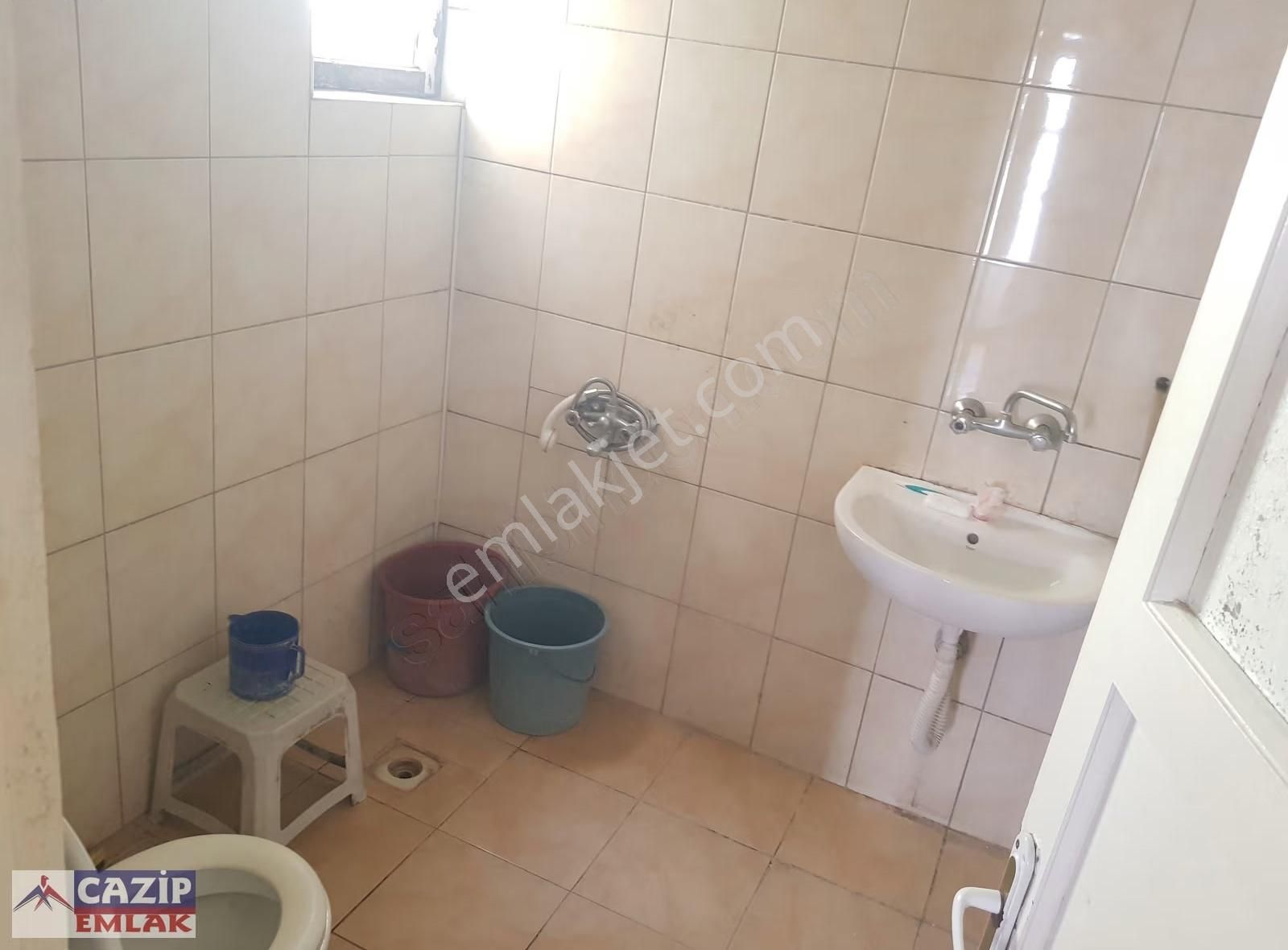 Cazip'ten Adese Avm Yanı Eşyalı Kiralık Kombili 2+1 Müstakil Ev - Görsel 21