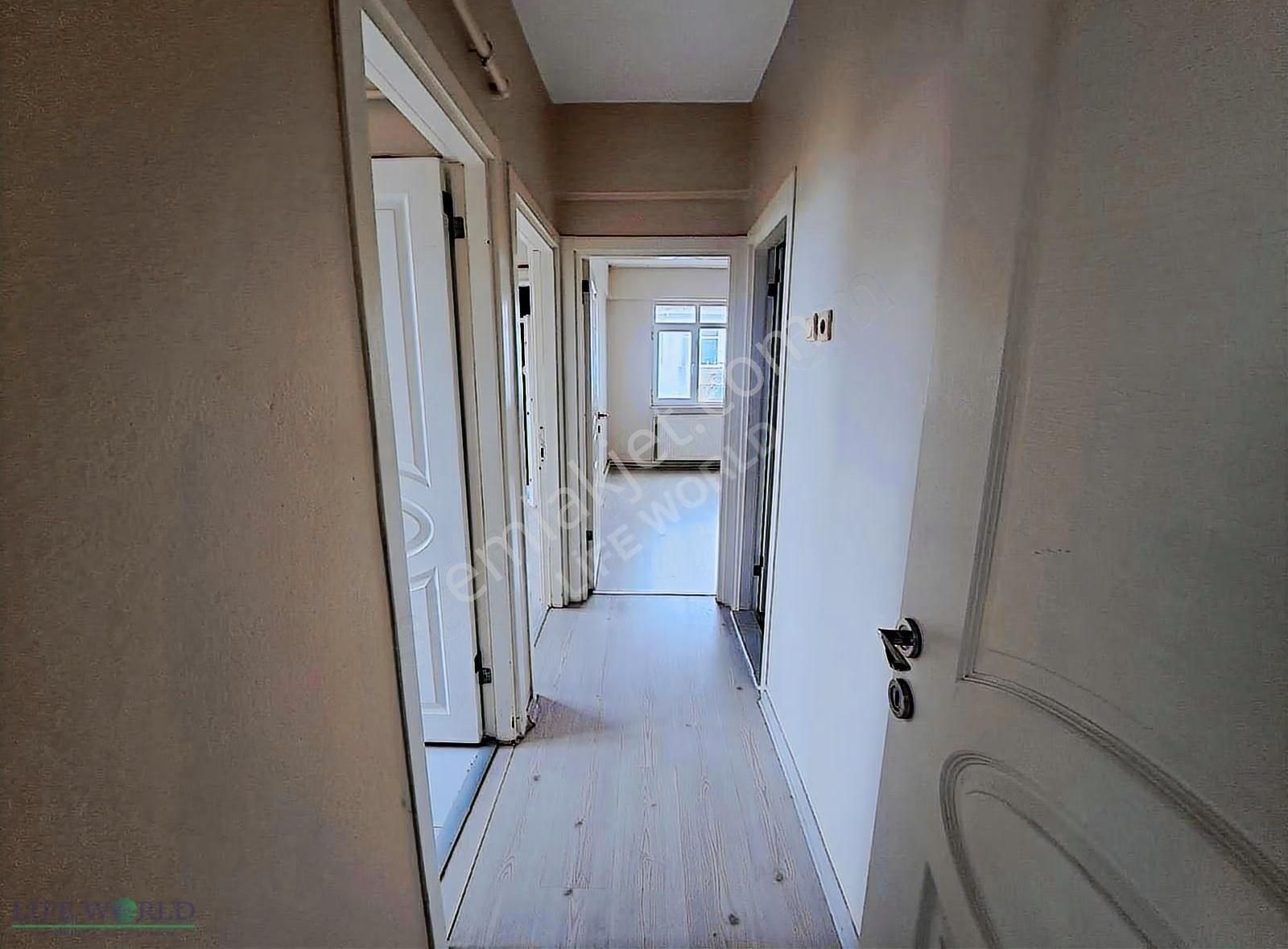 Güngören, Merter Savaş Caddesinde Site İçinde 2+1 Satılık Daire. - Görsel 15