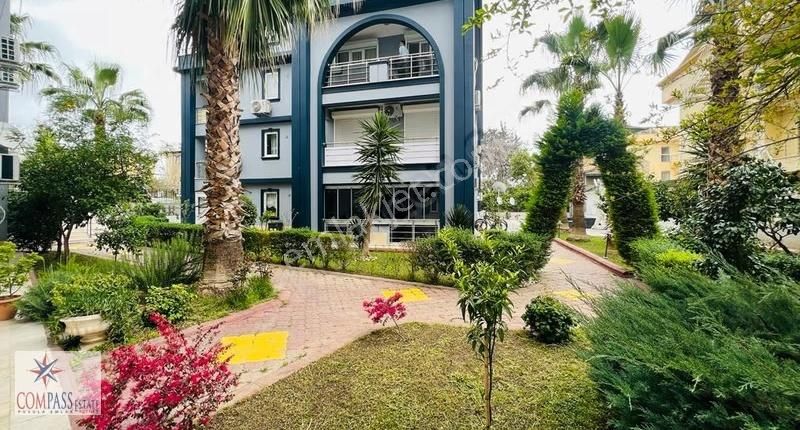 Antalya Kemer'de Satılık 3+1 Ortak Havuzlu Çatı Dubleks Daire