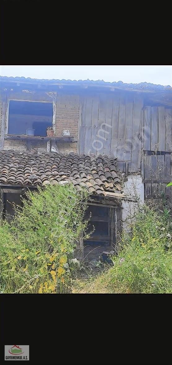 Mustafakemalpaşa'nın Orman Köyünde 410m2 İki Katlı Bahçeli Ev - Görsel 2